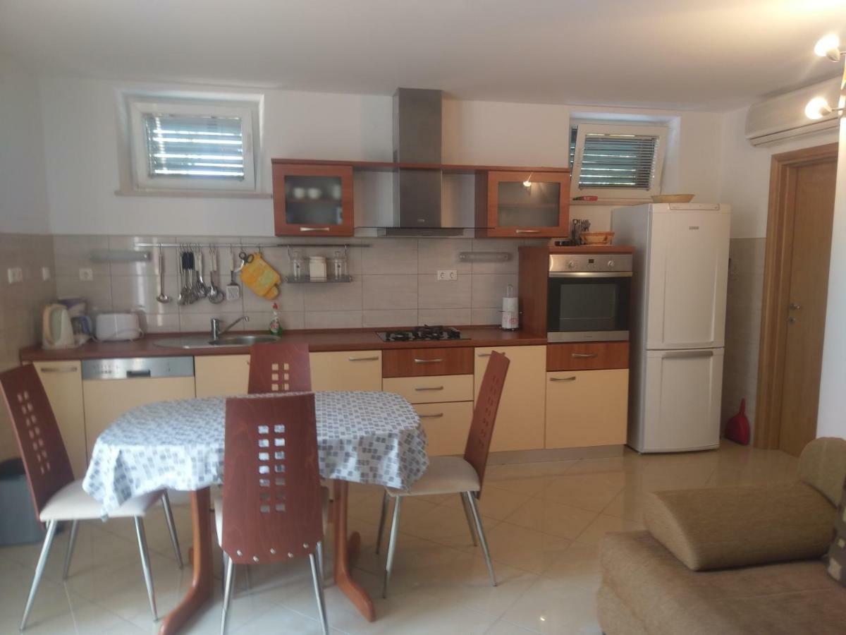 Apartment Lucija